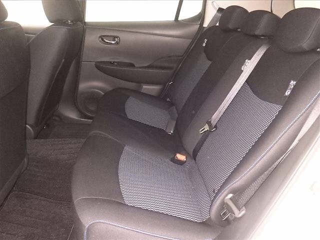 Nissan LEAF 2022 8178285-7