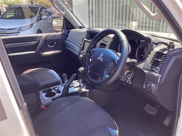 Mitsubishi PAJERO 2012 8176938-1