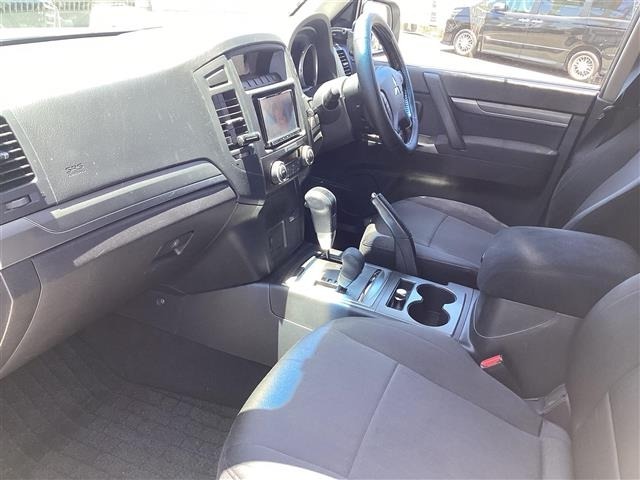 Mitsubishi PAJERO 2012 8176938-21