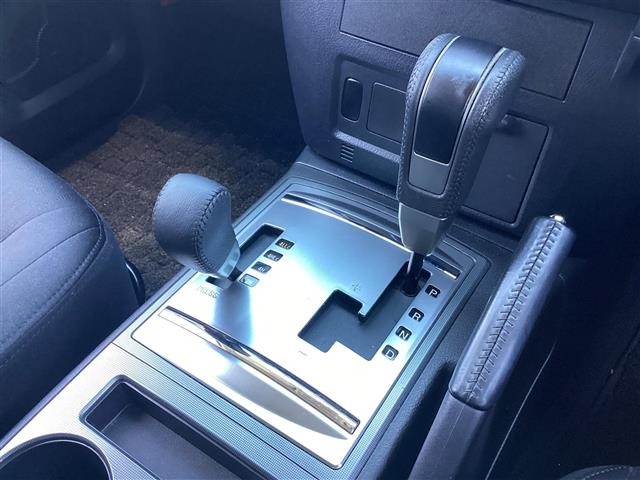 Mitsubishi PAJERO 2012 8176938-6