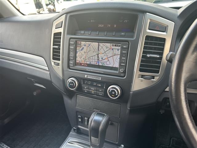 Mitsubishi PAJERO 2010 8176939-10