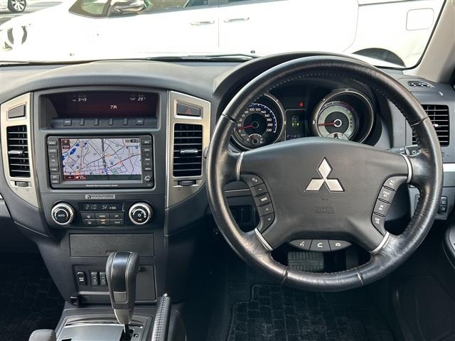 Mitsubishi PAJERO 2010 8176939-24