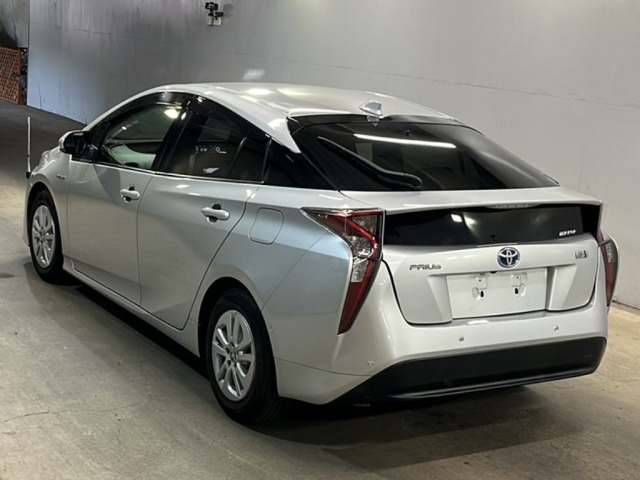 Toyota PRIUS 2017 8175700-1