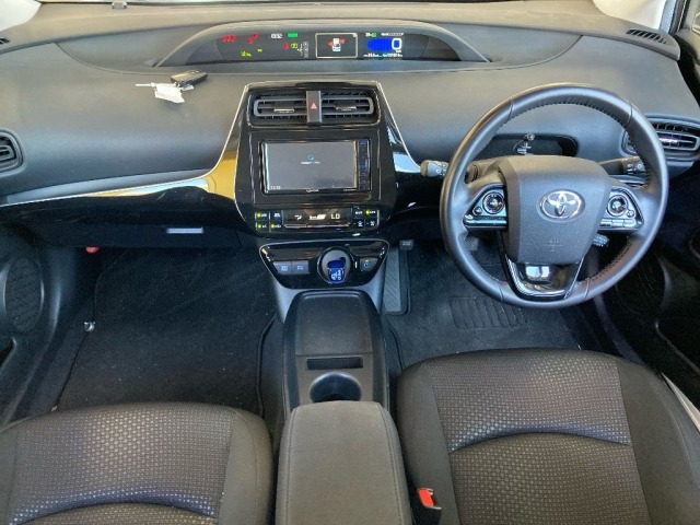 Toyota PRIUS 2021 8175709-3