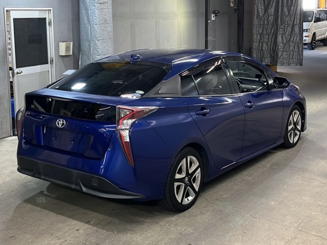 Toyota PRIUS 2016 8175710-5
