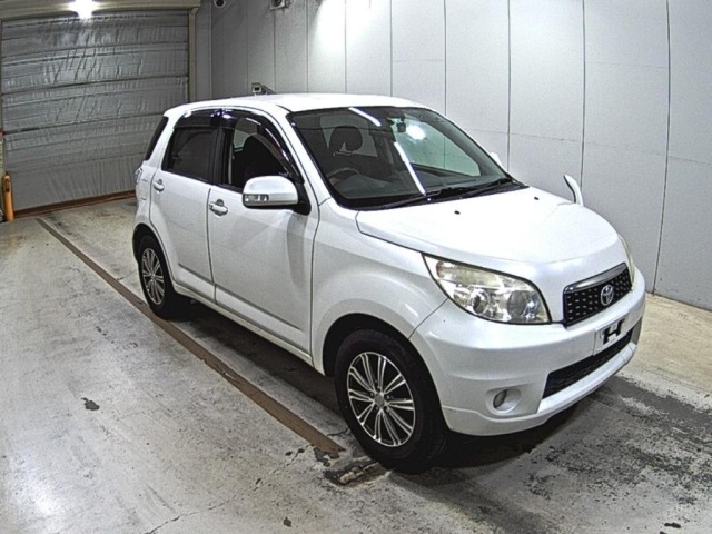 Toyota RUSH 2011 8177353-0