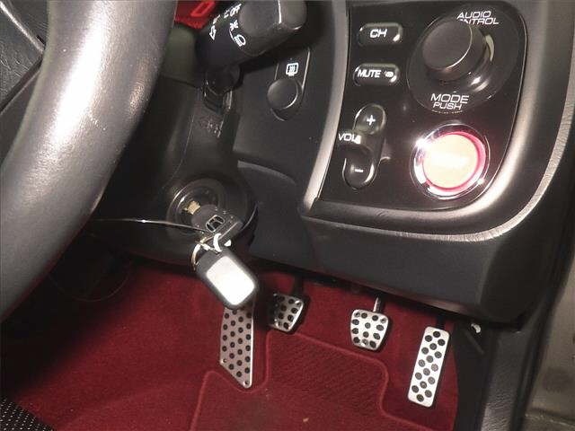 Honda S2000 2003 8178670-7