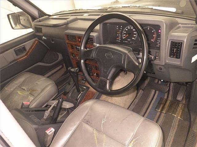 Nissan SAFARI 1994 8176288-3