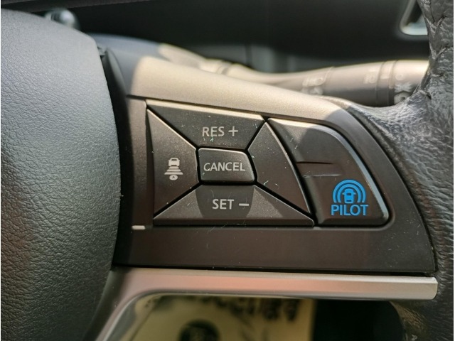 Nissan SERENA 2017 8177825-23