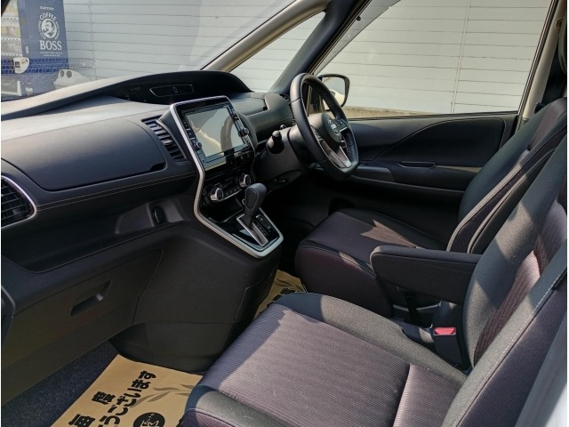 Nissan SERENA 2017 8177825-8