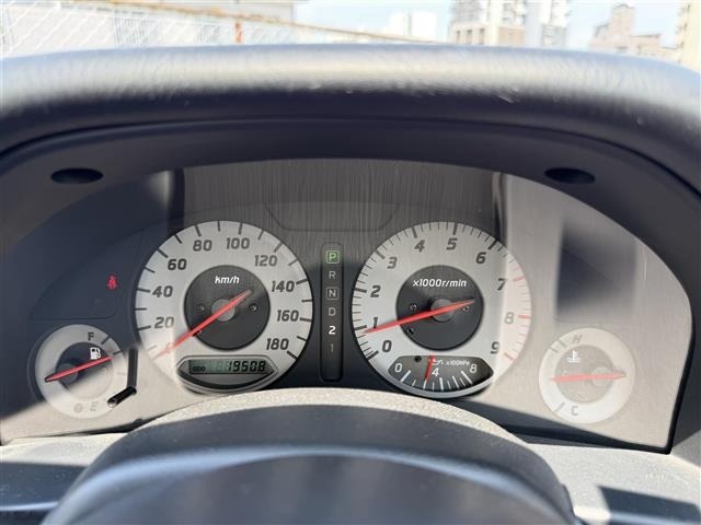 Nissan SKYLINE 2000 8175950-11
