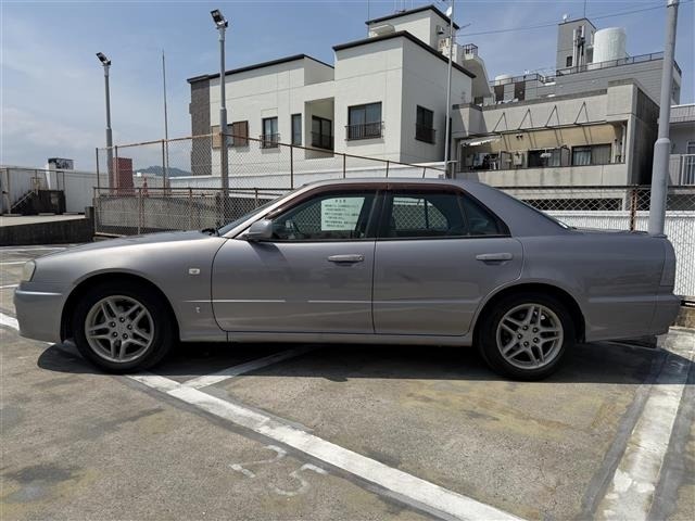 Nissan SKYLINE 2000 8175950-2