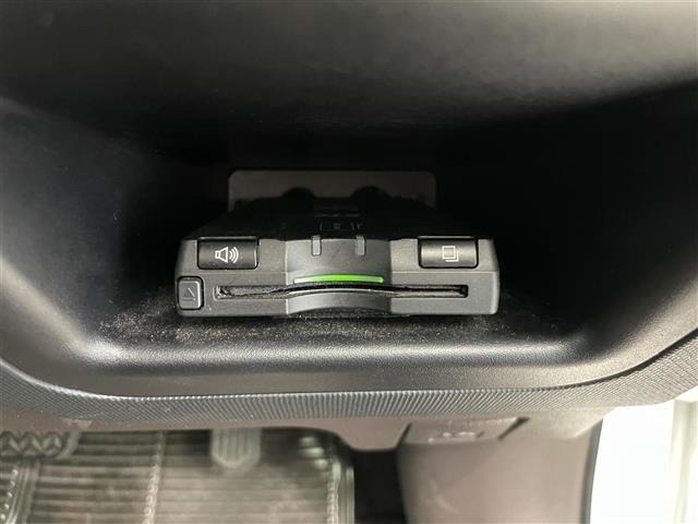Toyota SPADE 2015 8177140-17