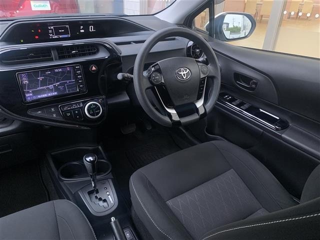 Toyota AQUA 2019 8192034-1