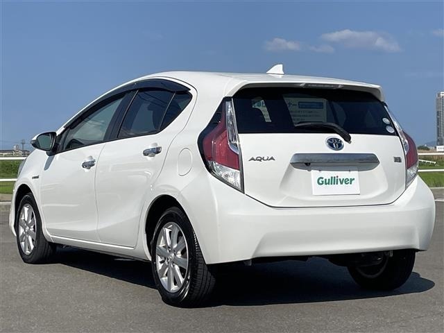 Toyota AQUA 2016 8192202-14