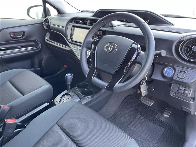 Toyota AQUA 2016 8192202-17