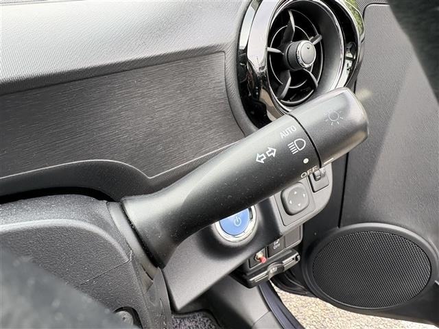 Toyota AQUA 2015 8192203-20