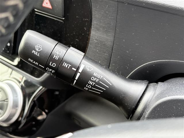 Toyota AQUA 2015 8192203-22