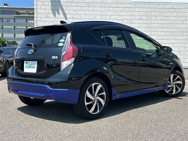 Toyota AQUA 2015 8192210-10