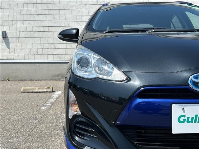 Toyota AQUA 2015 8192210-11