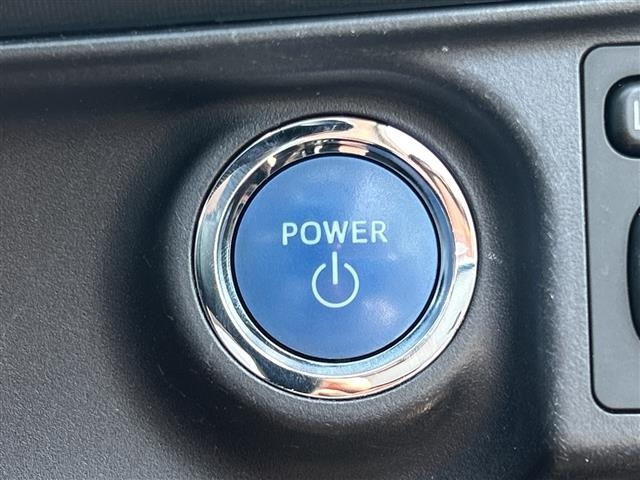 Toyota AQUA 2015 8192210-12