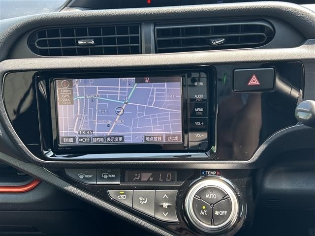 Toyota AQUA 2015 8192210-32