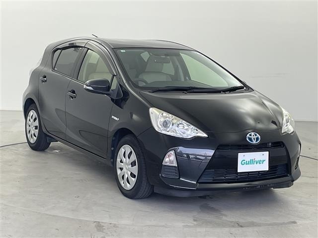 Toyota AQUA 2015 8192218-0