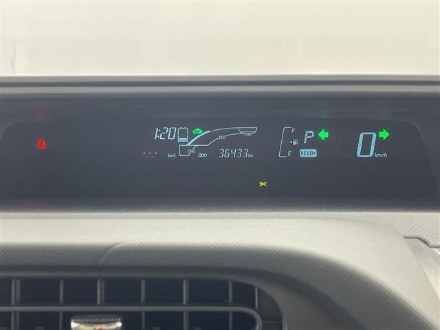 Toyota AQUA 2015 8192218-5