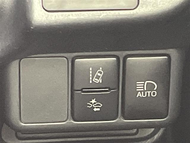 Toyota AQUA 2017 8192228-10