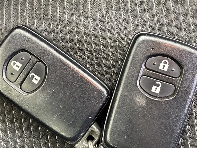 Toyota AQUA 2017 8192228-21