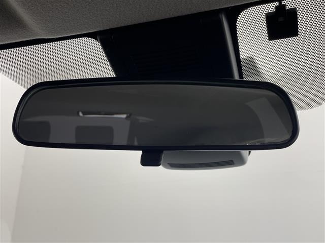 Toyota AQUA 2017 8192228-4