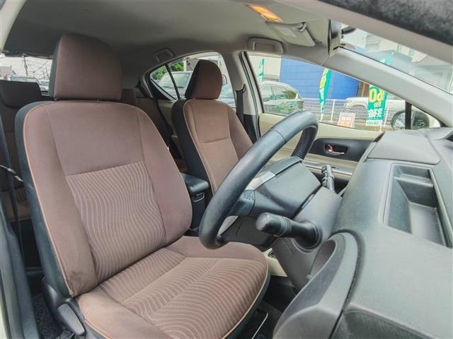Toyota AQUA 2012 8192230-10