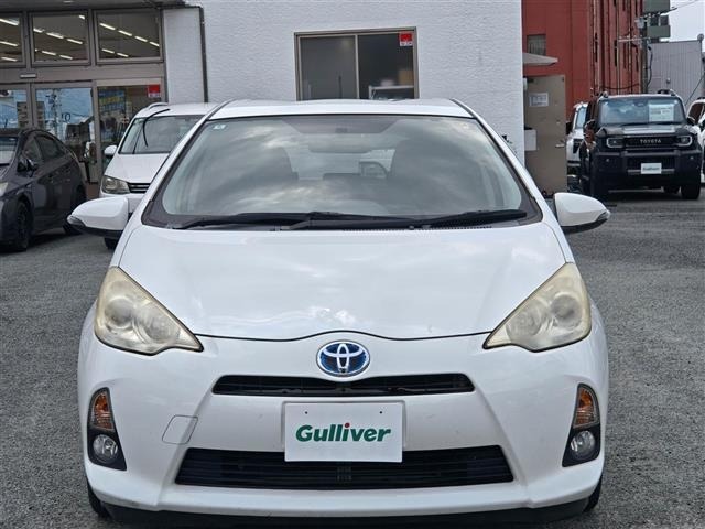 Toyota AQUA 2012 8192230-18
