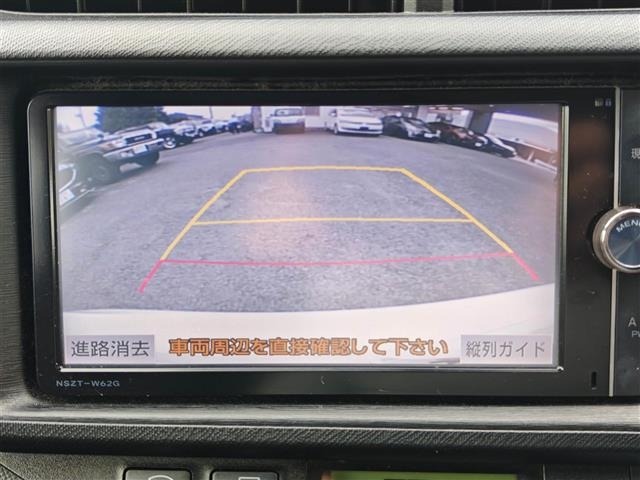 Toyota AQUA 2012 8192230-5