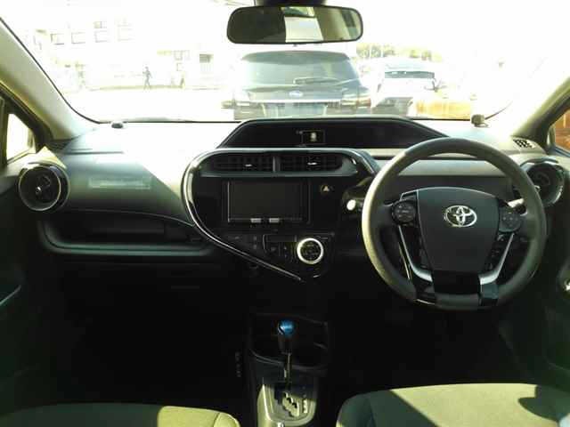 Toyota AQUA 2021 8192254-8