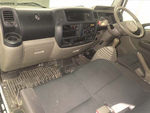 Nissan ATLAS 2017 8189737-4