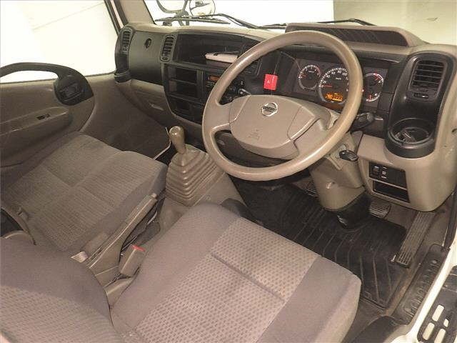 Nissan ATLAS 2010 8189738-3
