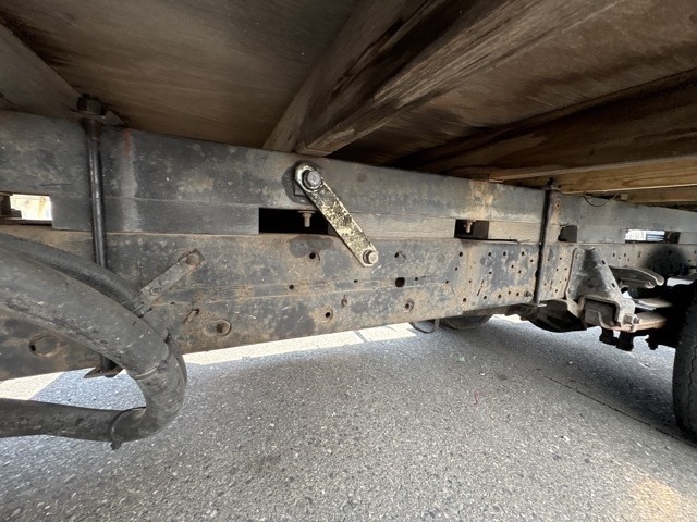 Nissan ATLAS 2001 8189757-12