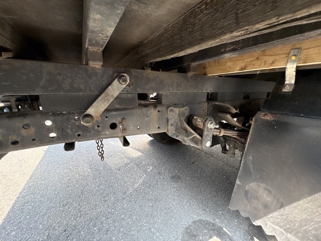 Nissan ATLAS 2001 8189757-16