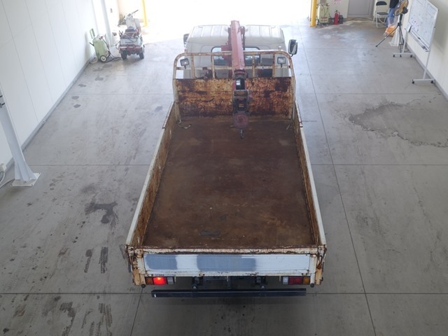 Nissan ATLAS 2001 8189757-3