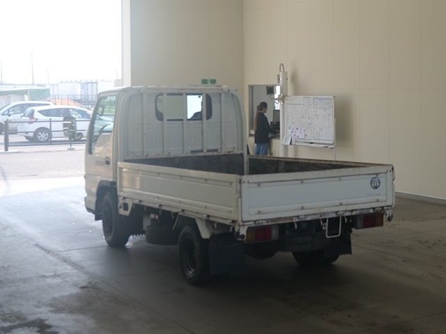 Nissan ATLAS 1995 8189762-1
