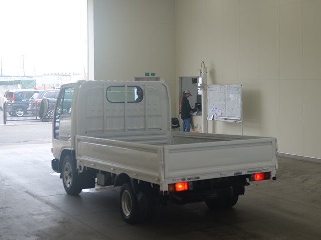 Nissan ATLAS 1998 8189763-1