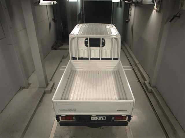 Nissan ATLAS 2026 8189766-7
