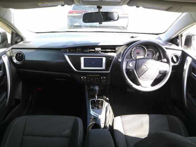 Toyota AURIS 2014 8191240-8