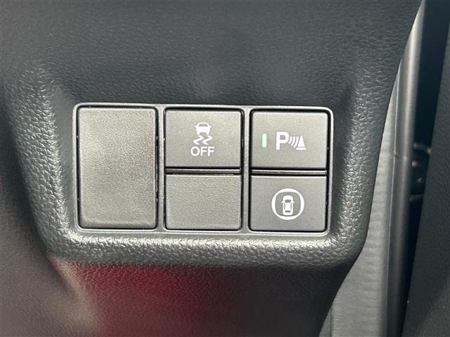 Honda CIVIC 2025 8192298-12