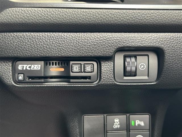 Honda CIVIC 2025 8192298-20