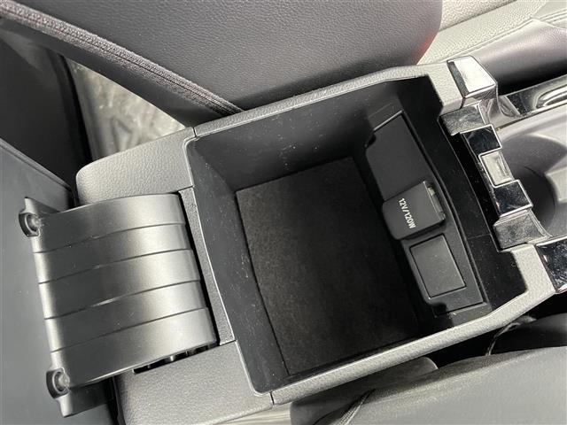 Toyota COROLLA CROSS 2023 8190819-23