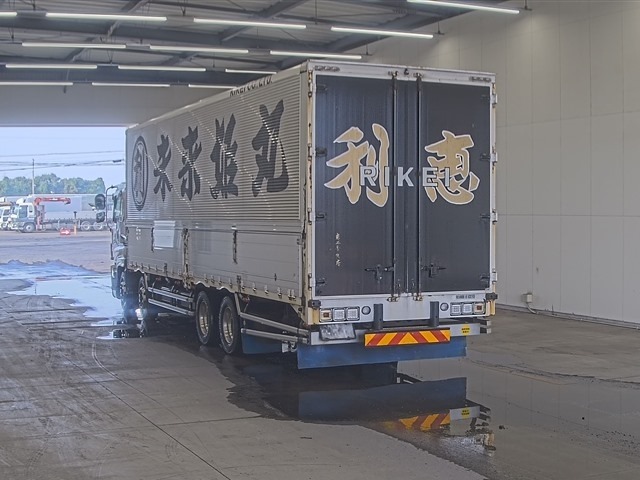 Isuzu GIGA 2016 8179158-1