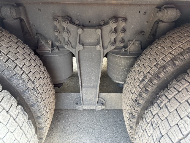 Isuzu GIGA 2016 8179158-8