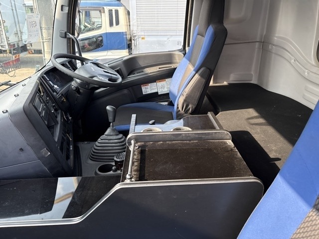 Isuzu GIGA 2018 8179162-5